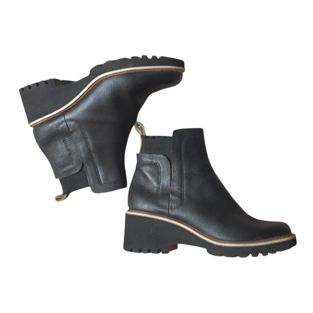 Dolce Vita Huey H2O Water Resistant‎ leather Chelsea Chunky Boots 7.5